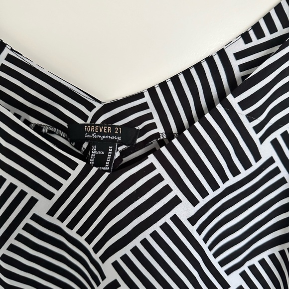 Geo print Camisole top - Picture 2 of 2